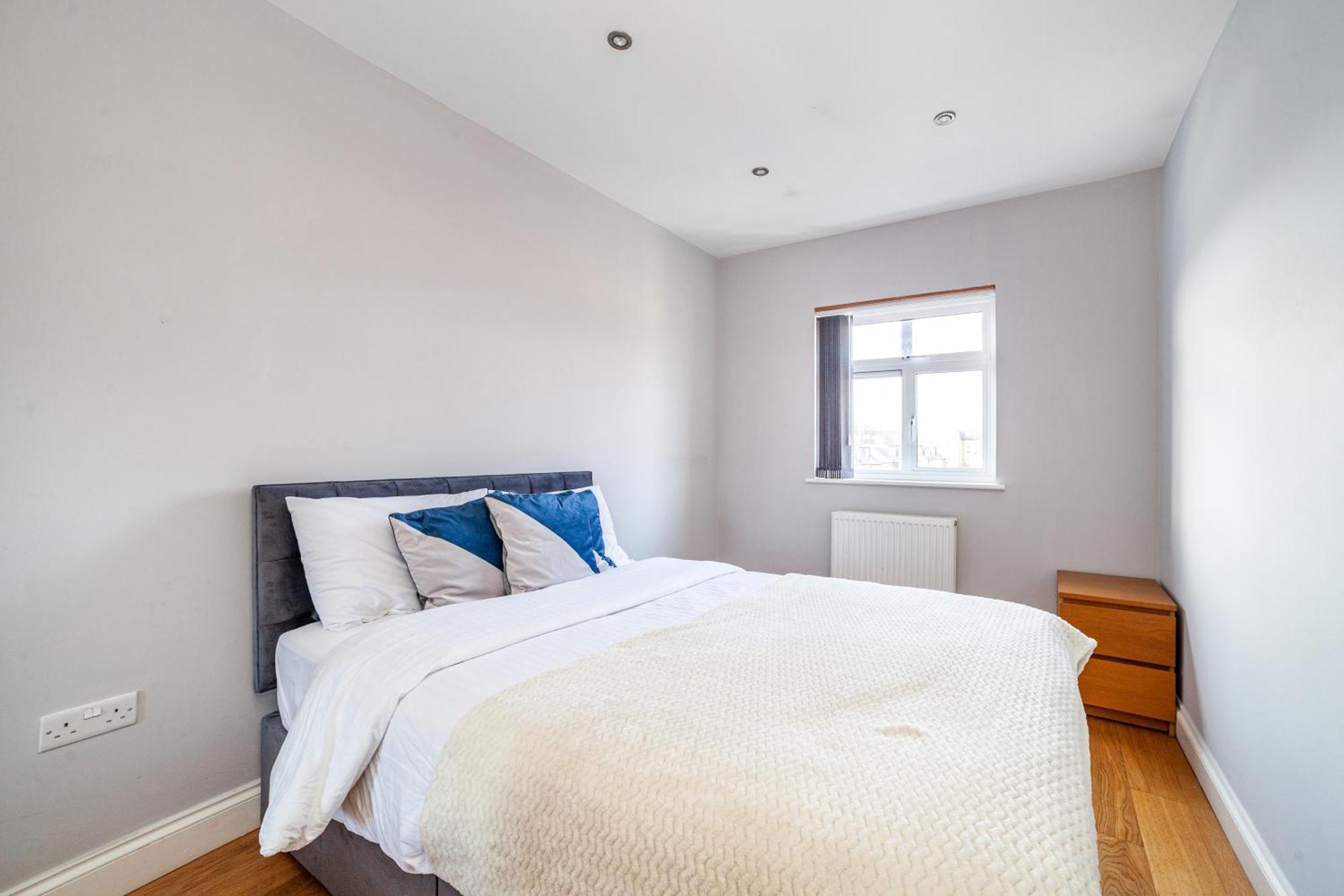 Modern Comfort 4 King Beds Near Camden Town Appartamento
