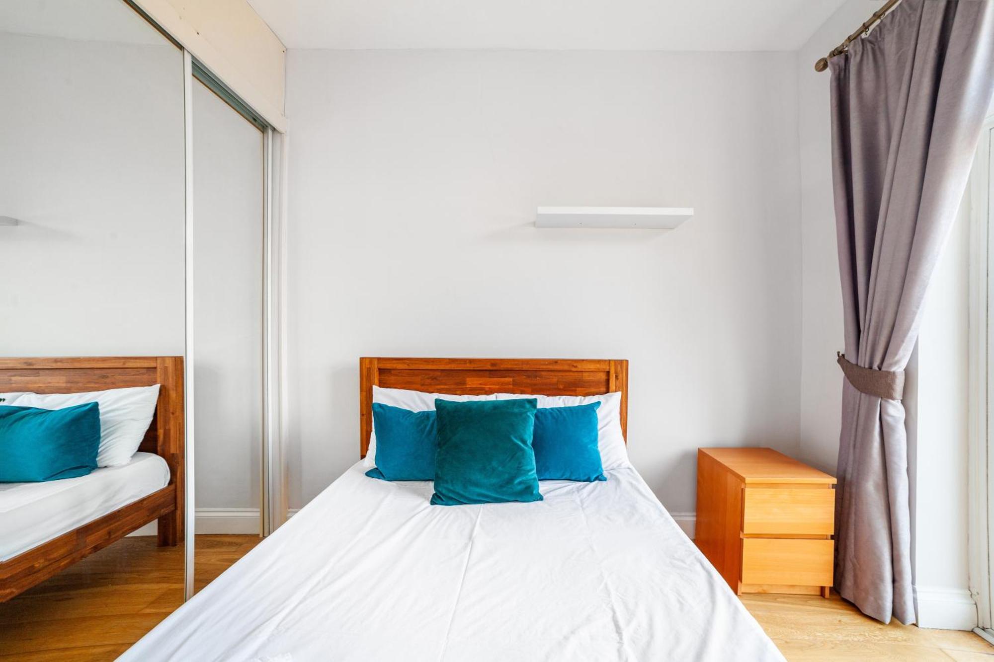 Modern Comfort 4 King Beds Near Camden Town Appartamento